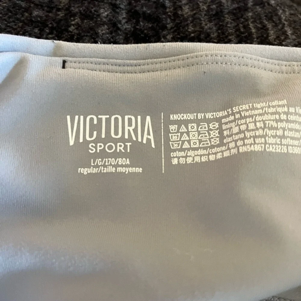 (3) EUC BUNDLE PINK VS LEGGINGS AND SHIRT SIZE L - Picture 7 of 9